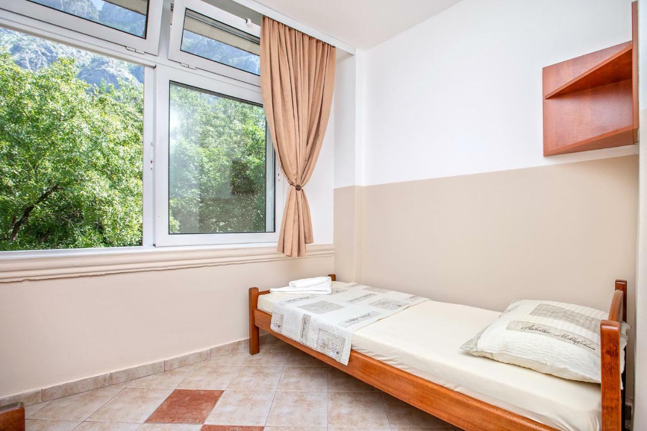Apartments Villa Popovic Kotor Exterior foto